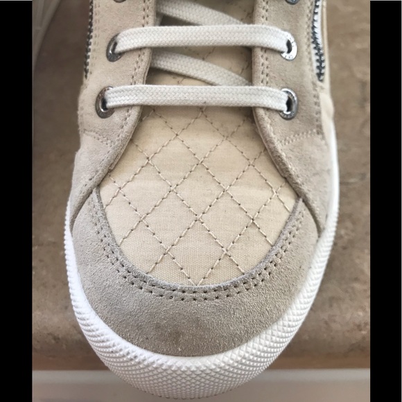 Chanel CC high tops size 37 Authentic. - Picture 8 of 9